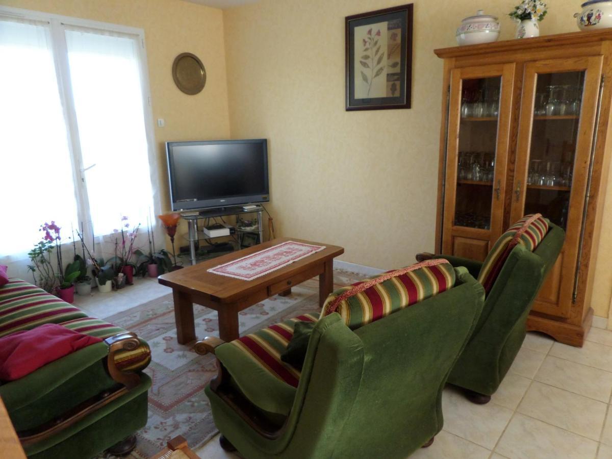 Bienvenue A L'Andruere Bed & Breakfast Cheille Exterior photo